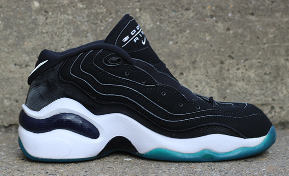 Nike Air Zoom Flight 96 Black / White DS — Roots